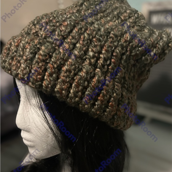 Large Handmade Knitted Hat - Picture 2 of 2